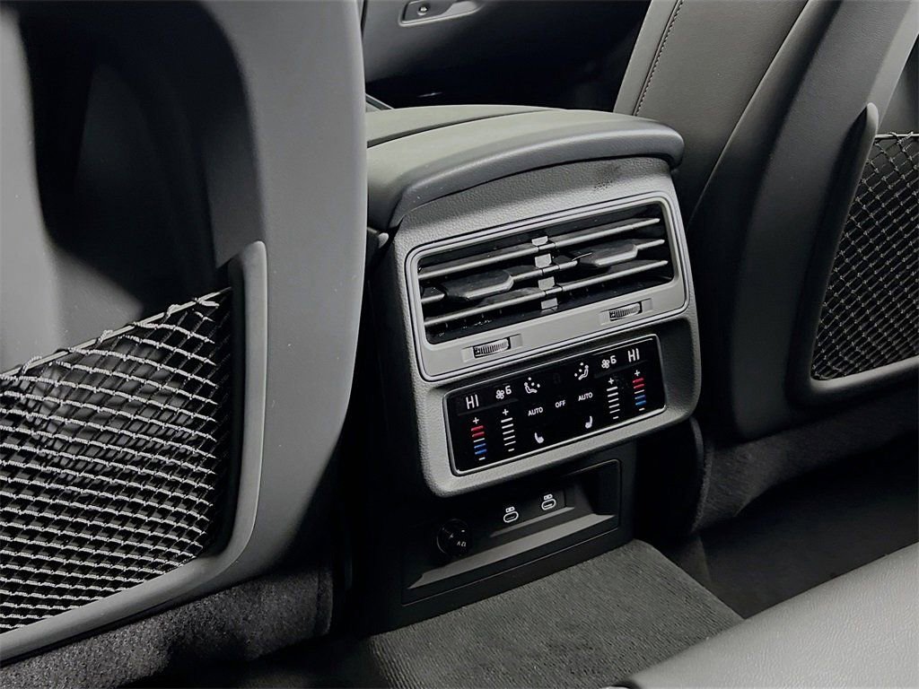 New 2026 Audi Q7 3.0T Premium Plus AWD/4WD image 25