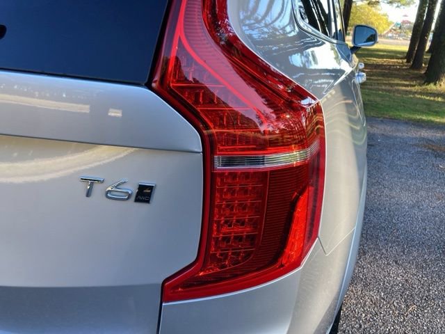 Used 2021 Volvo XC90 T6 Momentum w/ Climate Package image 14