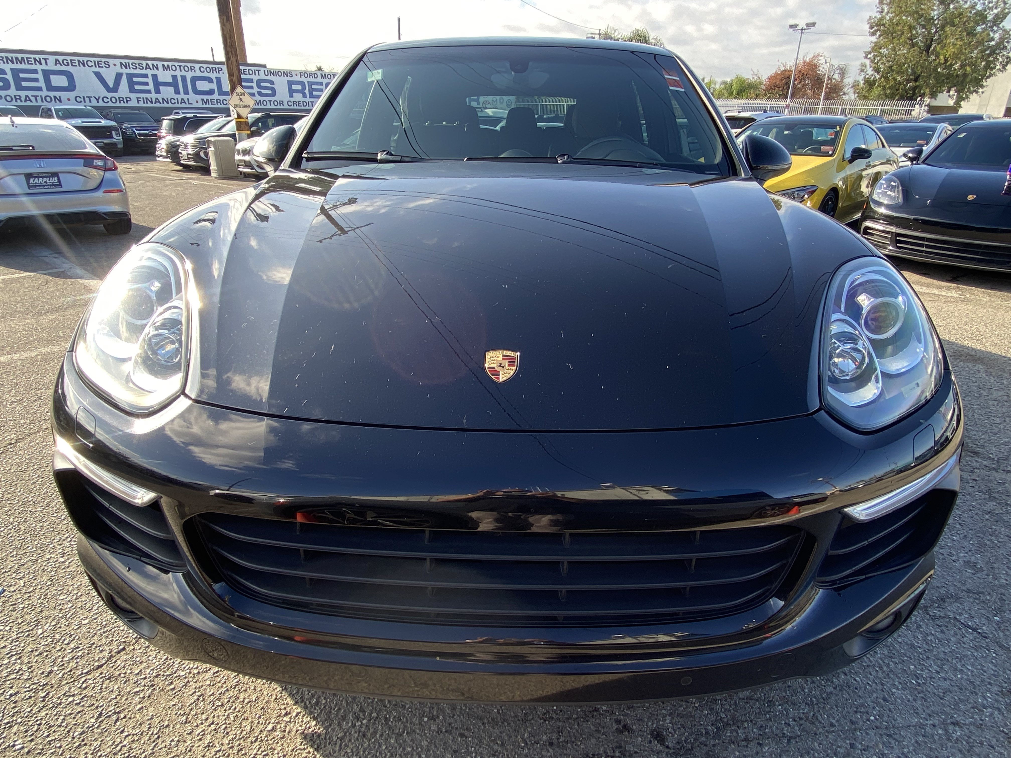 Used 2017 Porsche Cayenne S Platinum AWD/4WD image 3