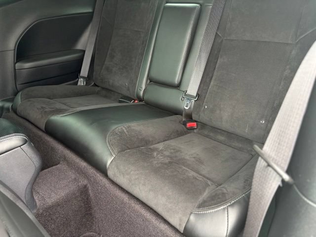 Used 2016 Dodge Challenger R/T Scat Pack w/ Leather Interior Group RWD image 11