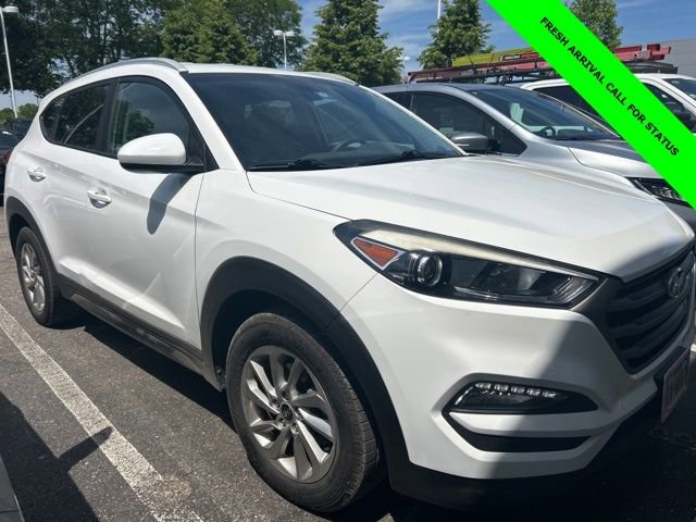 Used 2016 Hyundai Tucson SE w/ Option Group 02 FWD image 2