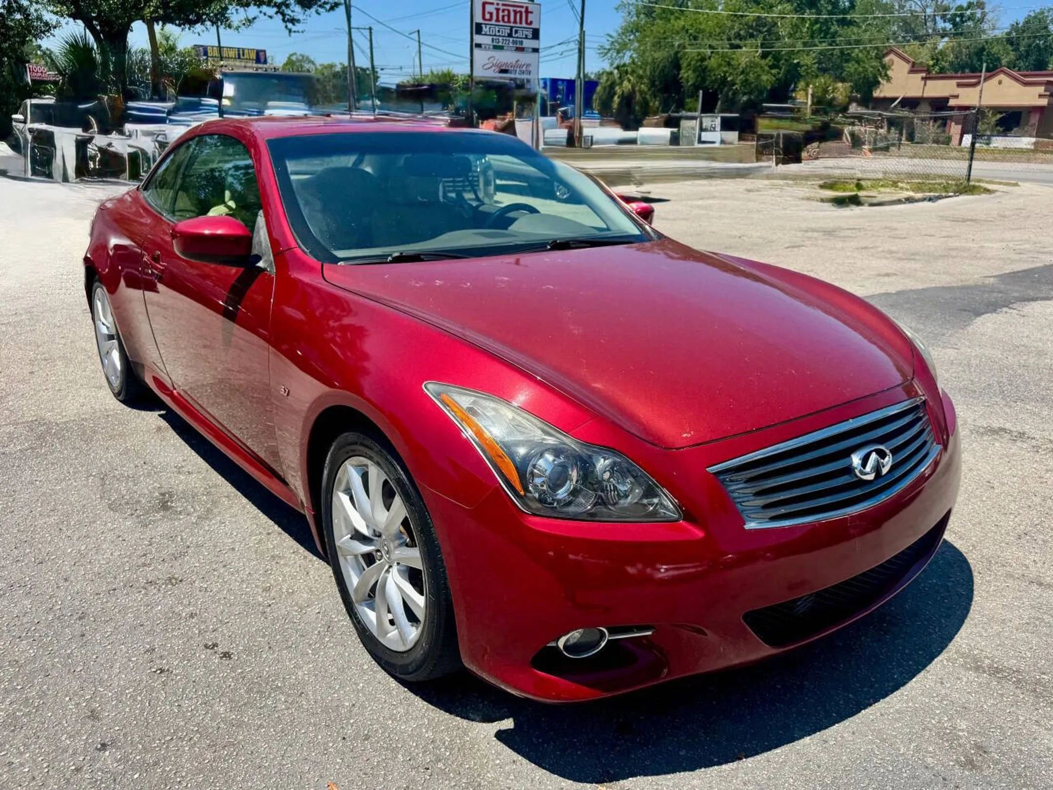 Used 2014 INFINITI Q60 Convertible w/ Premium Package RWD image 10