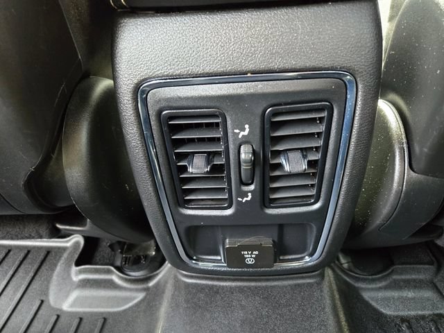 Used 2021 Jeep Grand Cherokee Freedom Edition AWD/4WD image 15
