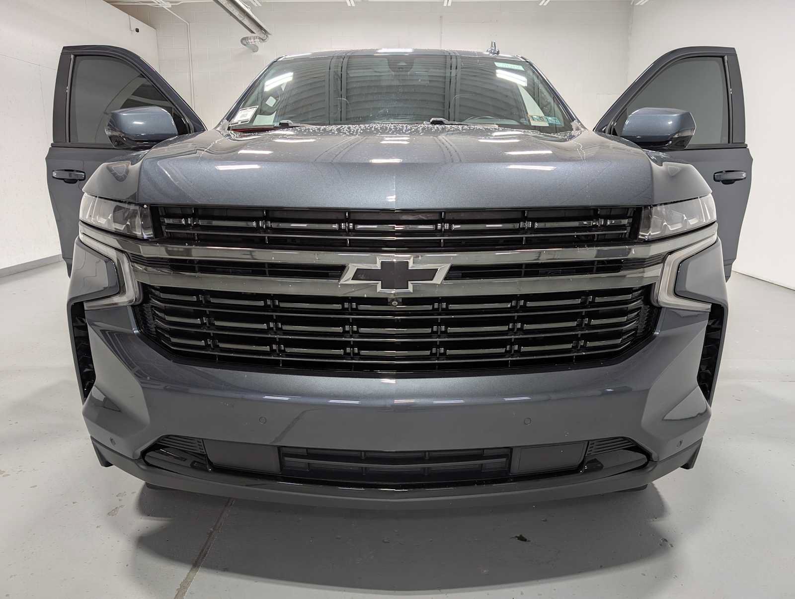 Certified 2021 Chevrolet Tahoe RST w/ Luxury Package AWD/4WD image 16