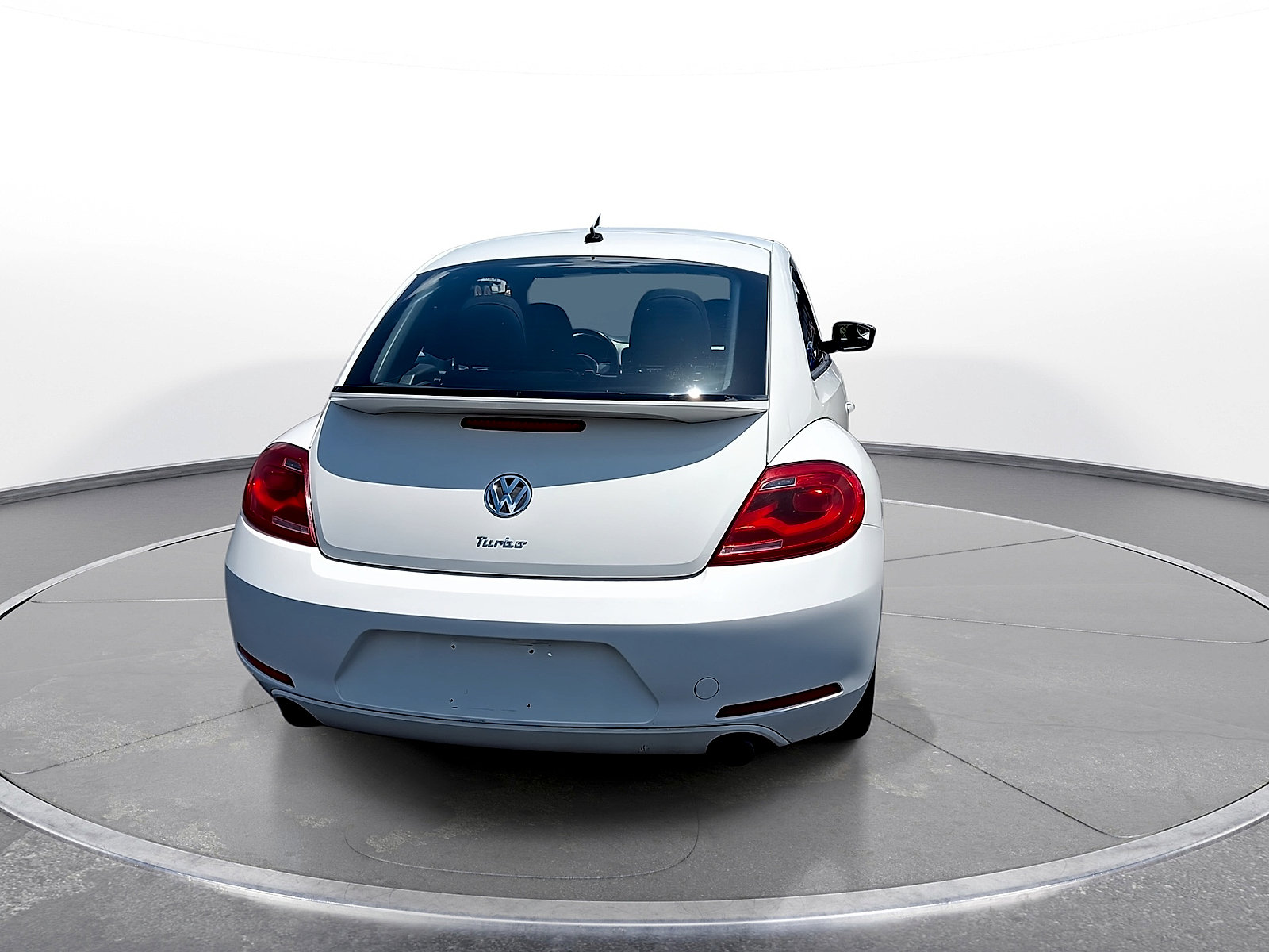 Used 2012 Volkswagen Beetle Turbo FWD image 7