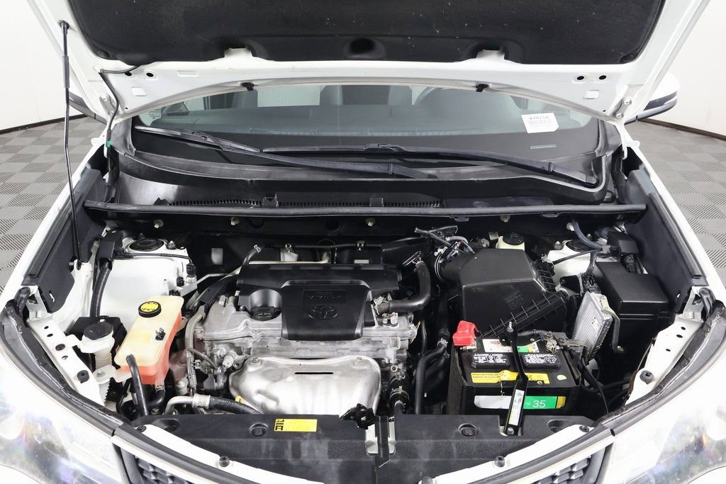 Used 2015 Toyota RAV4 XLE FWD image 15