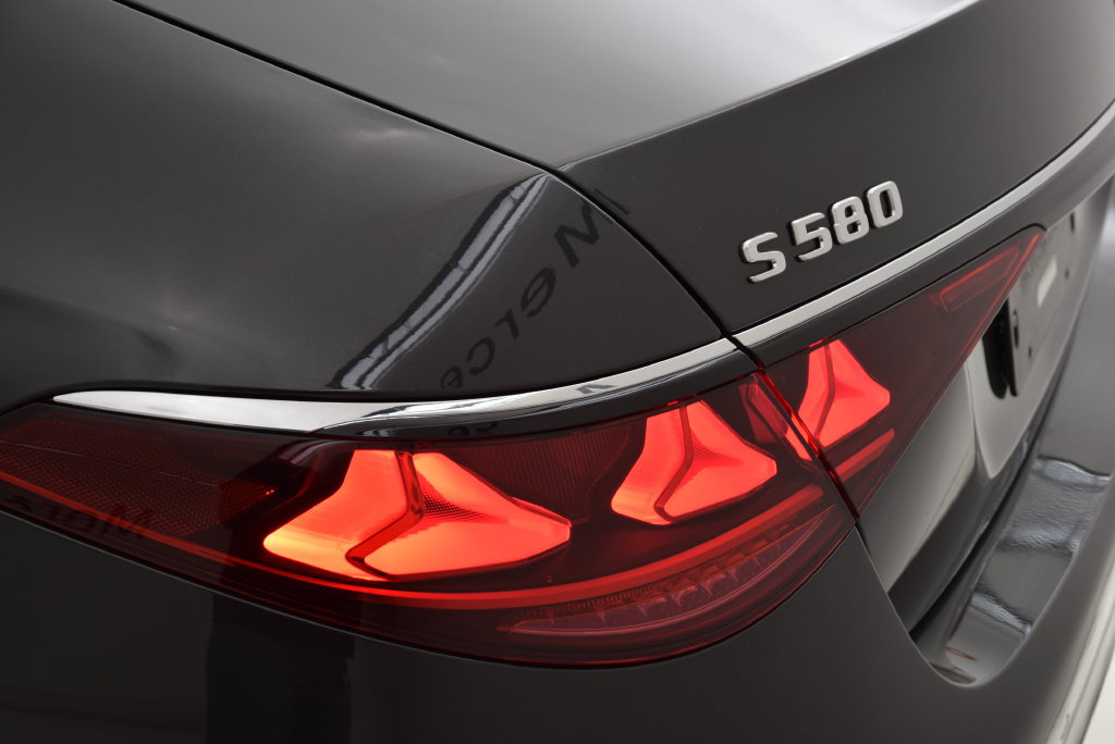 New 2027 Mercedes-Benz S 580 4MATIC Sedan image 13