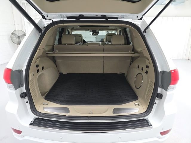 Used 2021 Jeep Grand Cherokee Overland image 27