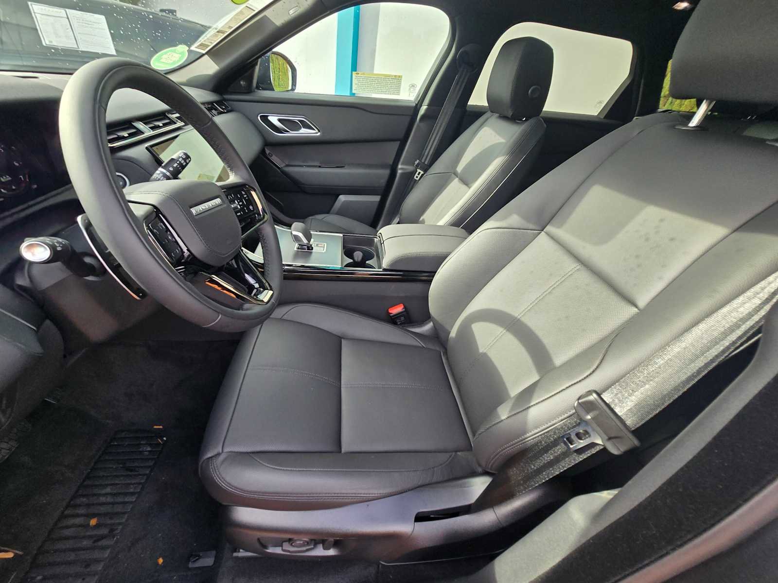 Used 2026 Land Rover Range Rover Velar S image 25