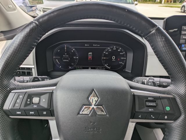 Used 2024 Mitsubishi Outlander SEL AWD/4WD image 25