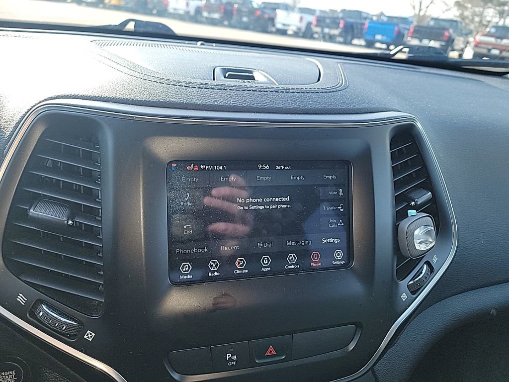 Used 2020 Jeep Cherokee Latitude Plus w/ Cold Weather Group image 33