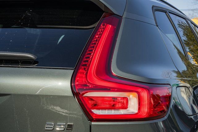 New 2026 Volvo XC40 B5 Ultra w/ Protection Package Premier image 8