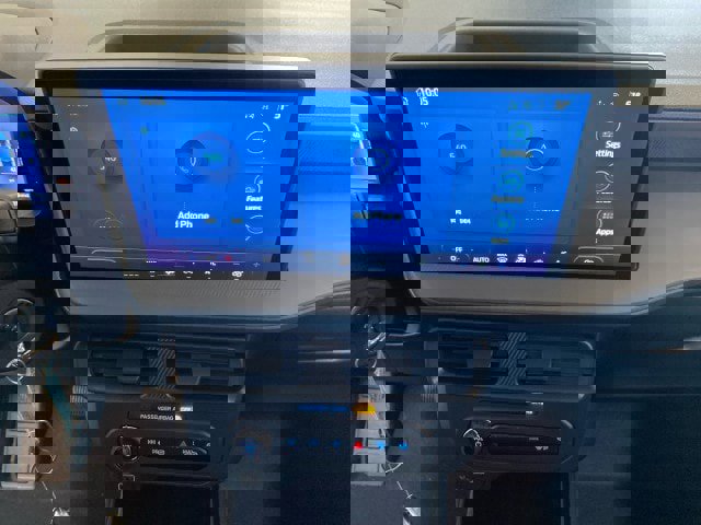 New 2025 Ford Maverick XL w/ Equipment Group 101A image 45