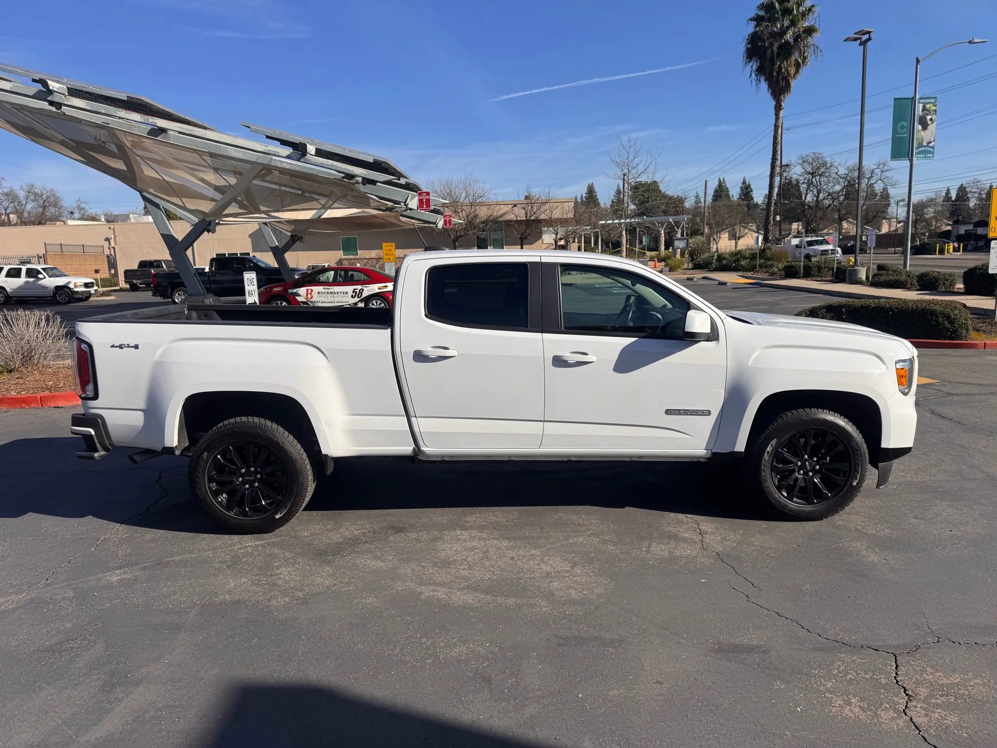 Used 2022 GMC Canyon Elevation w/ Elevation Premium Package image 7