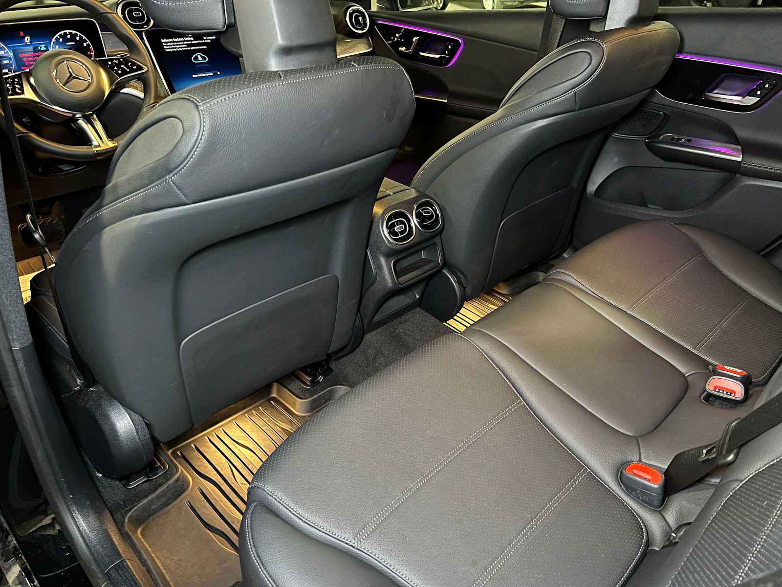 Certified 2025 Mercedes-Benz GLC 300 4MATIC image 21