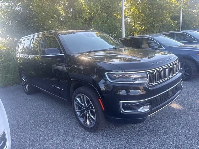 Used 2024 Jeep Wagoneer L Series III w/ Premium Group I AWD/4WD image 19