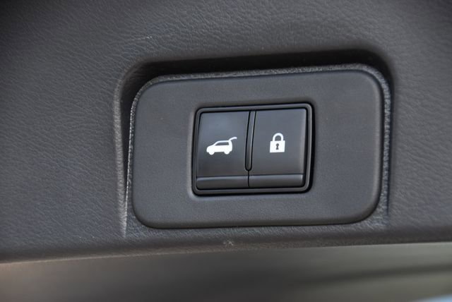 Used 2023 Nissan Rogue SV w/ SV Premium B Package image 23