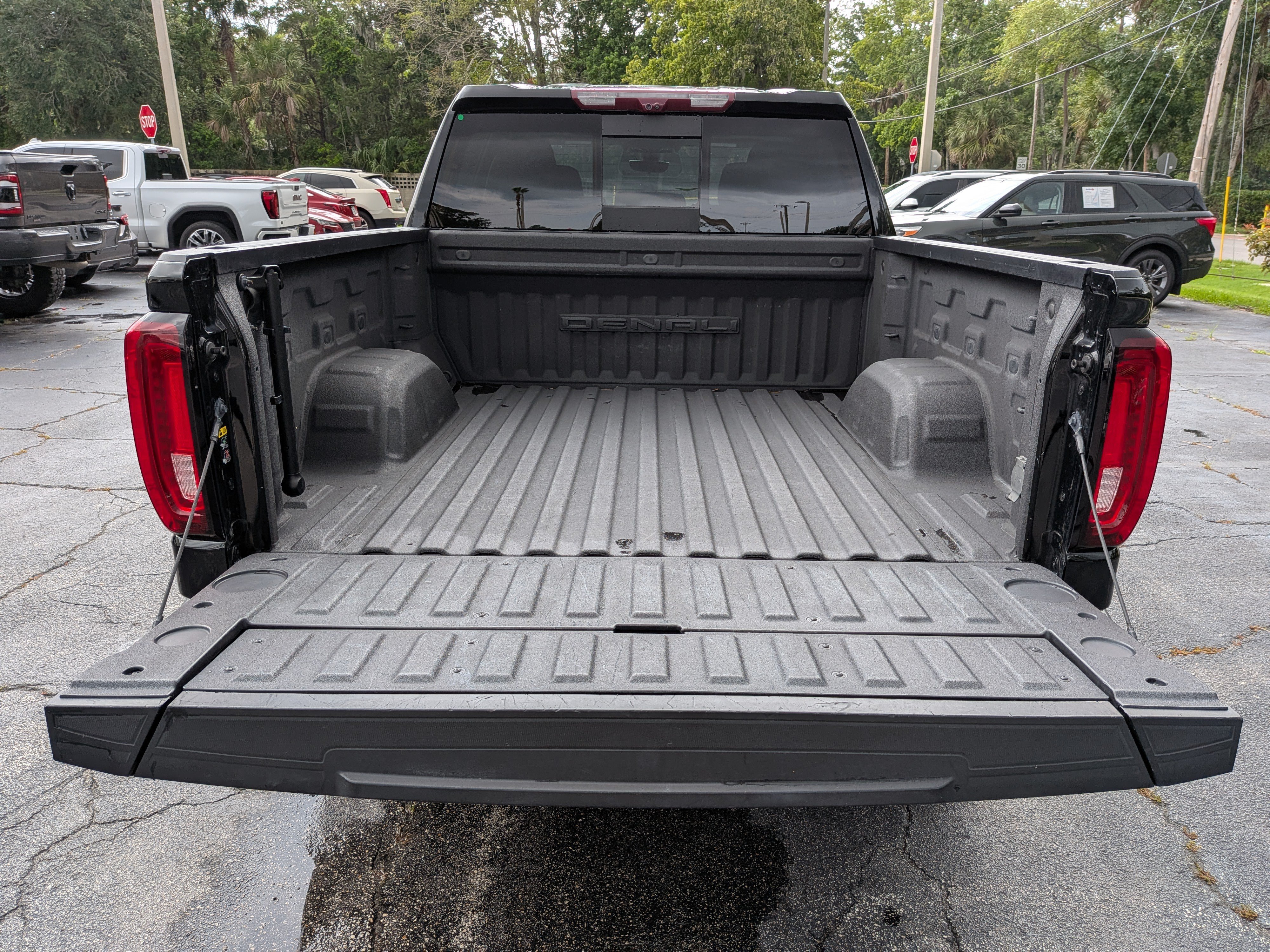 Certified 2021 GMC Sierra 1500 Denali w/ Technology Package AWD/4WD image 18