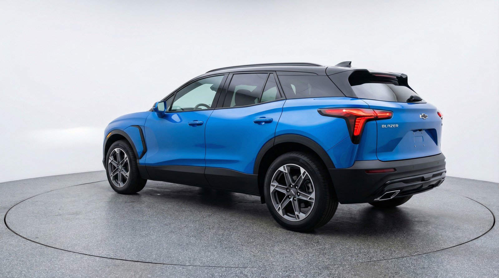 Used 2025 Chevrolet Blazer LT image 6