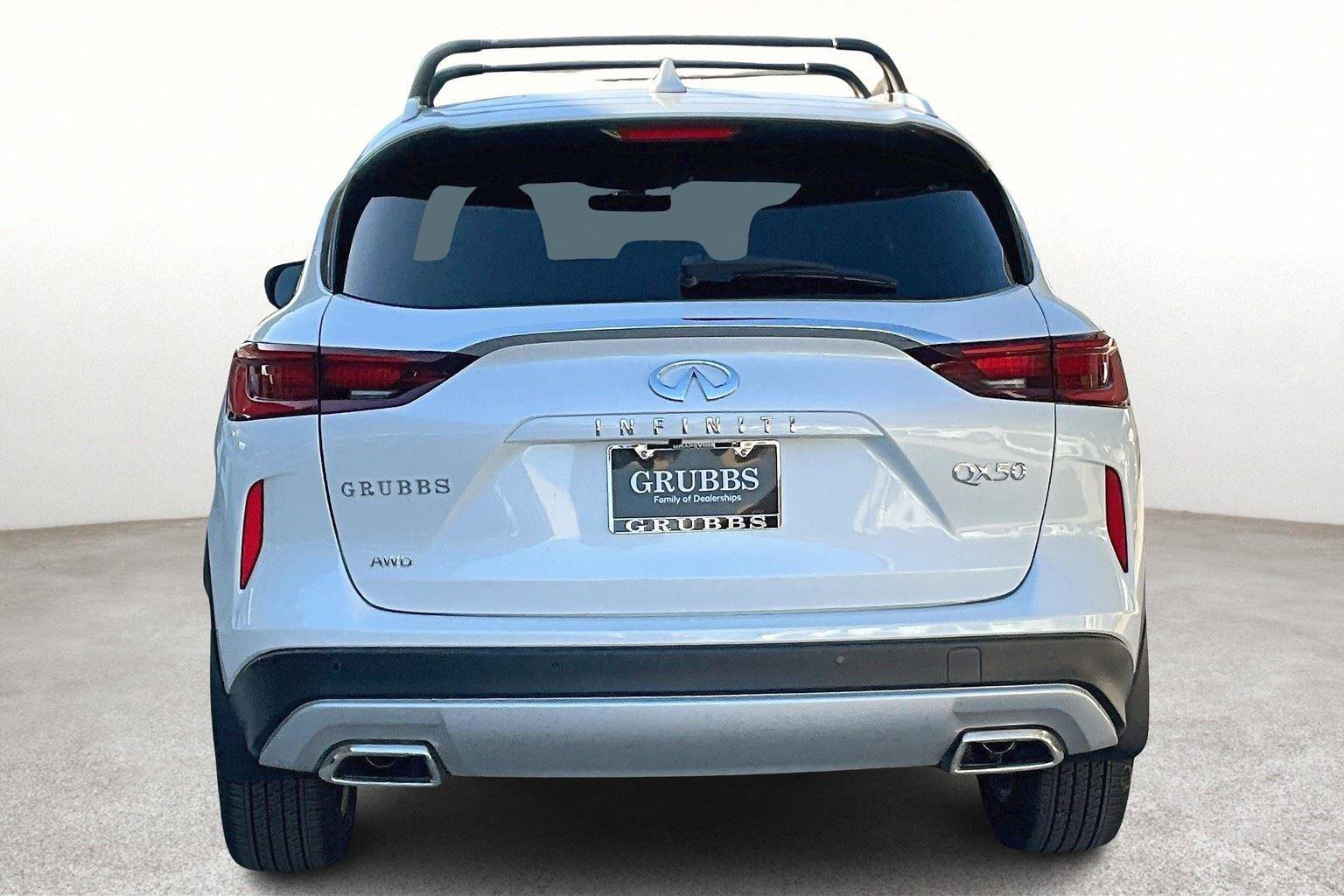 New 2025 INFINITI QX50 Luxe image 7