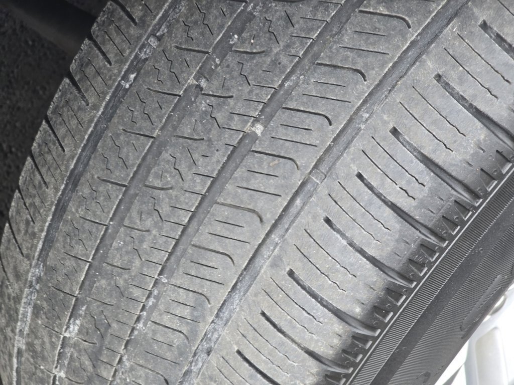 Used 2019 Chevrolet Suburban LT image 30