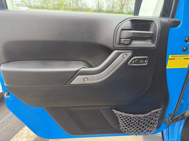 Used 2012 Jeep Wrangler Unlimited Sport w/ PWR Convenience Group image 10