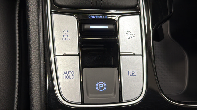 Used 2026 Hyundai Santa Cruz Limited AWD/4WD image 33