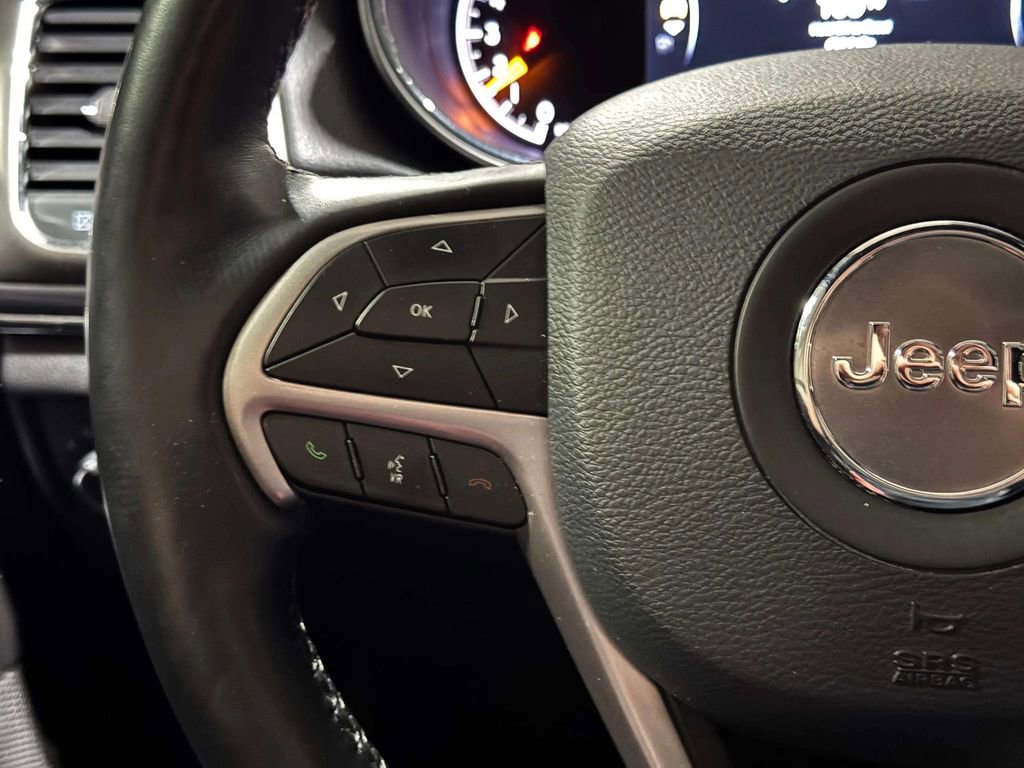 Used 2021 Jeep Grand Cherokee Limited w/ Luxury Group II image 9