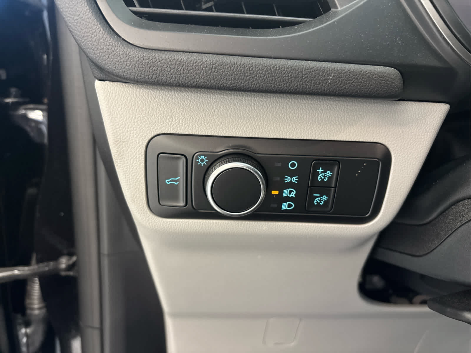 Certified 2023 Ford Escape Active AWD/4WD image 21
