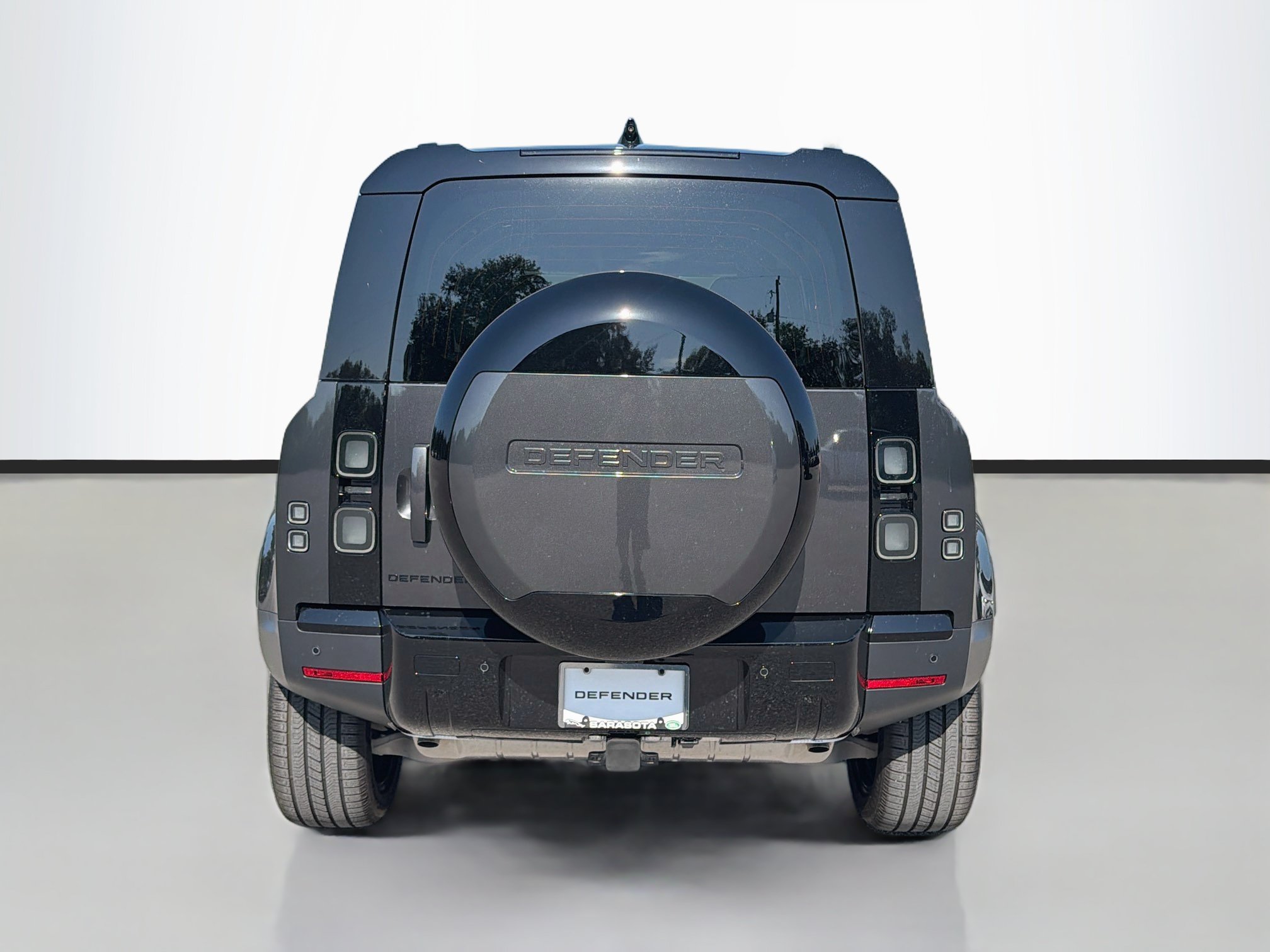New 2026 Land Rover Defender 110 S AWD/4WD image 4