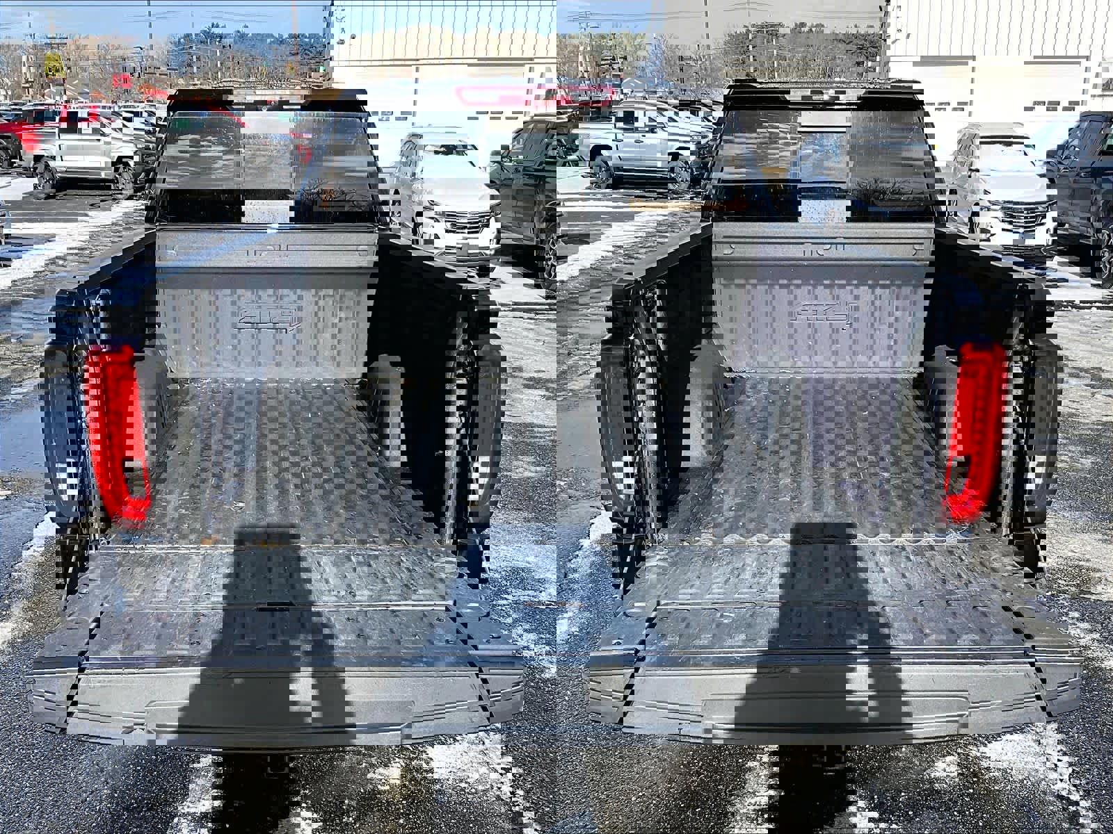 Used 2023 GMC Sierra 1500 AT4 w/ Technology Package image 30