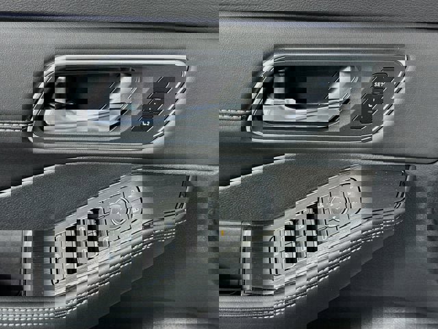New 2026 Nissan Rogue Platinum image 19