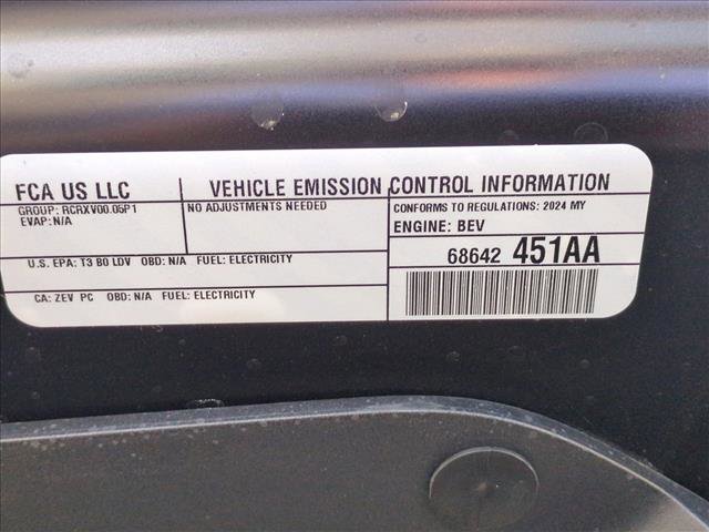 New 2024 Dodge Charger R/T w/ Plus Group image 17