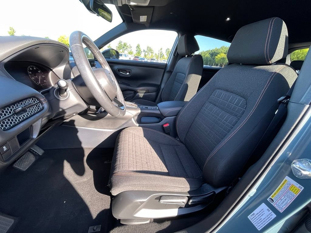 Certified 2025 Honda HR-V Sport image 25