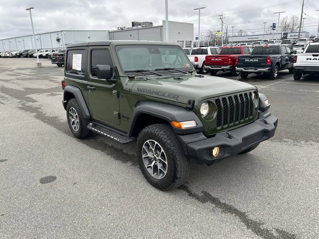 Used 2024 Jeep Wrangler Sport S image 4