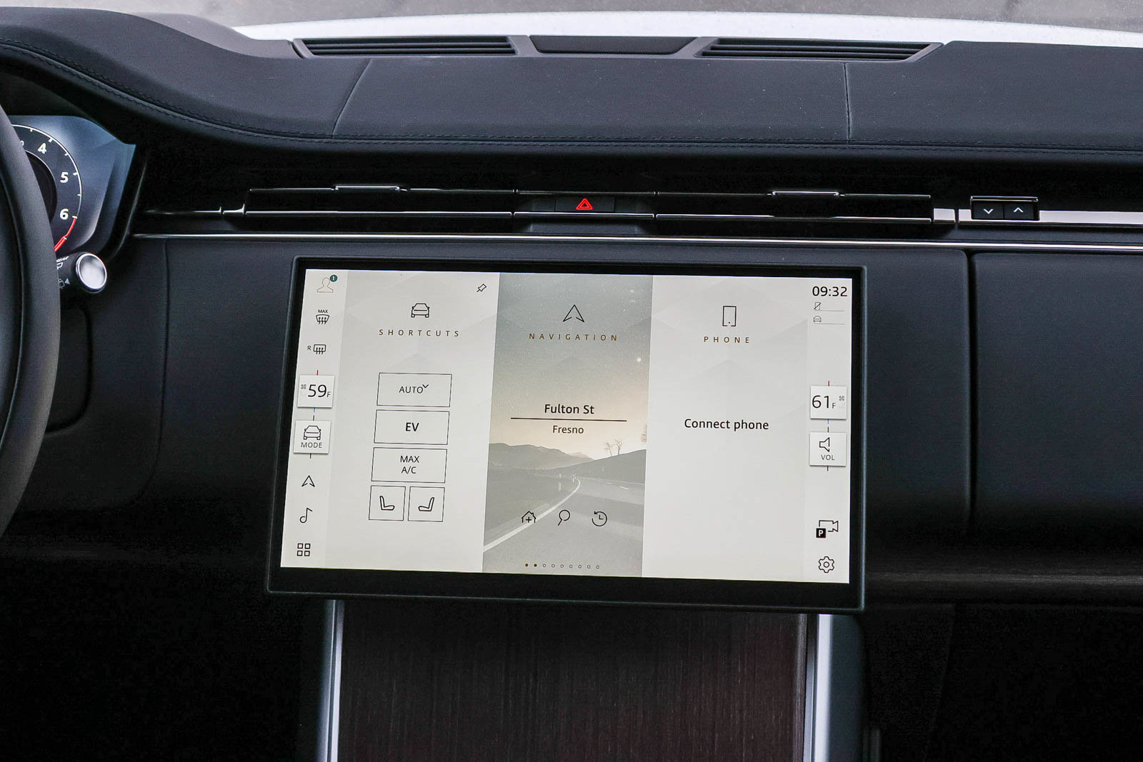 New 2025 Land Rover Range Rover SE AWD/4WD image 23