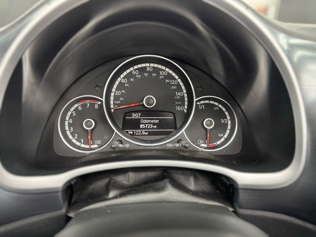 Used 2016 Volkswagen Beetle 1.8T Denim image 29