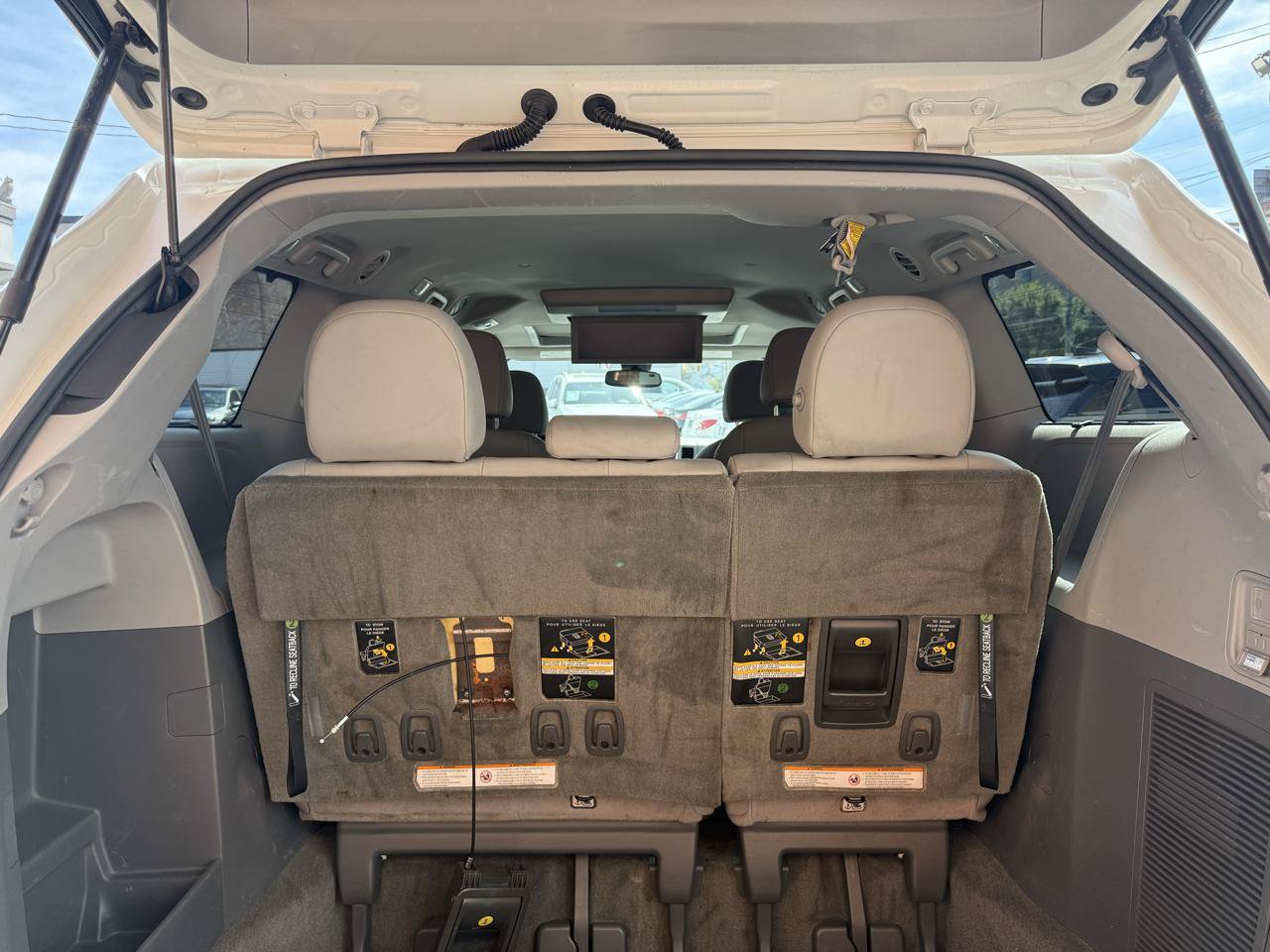 Used 2018 Toyota Sienna XLE Premium AWD/4WD image 10