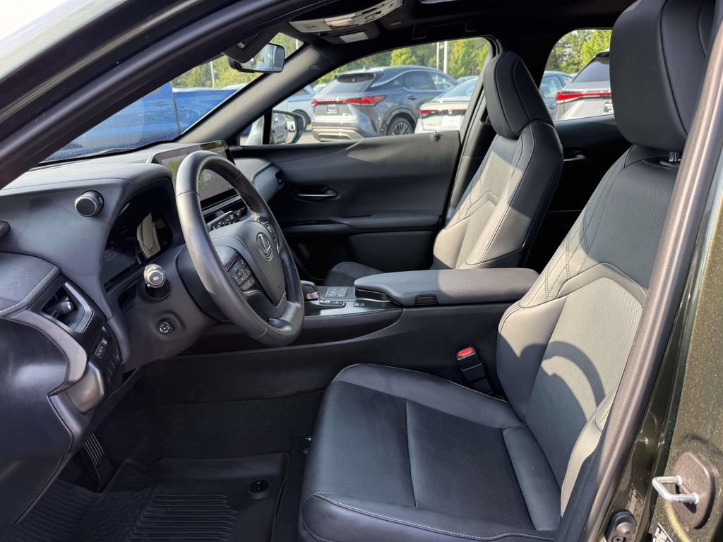 Used 2025 Lexus UX 300h AWD w/ Accessory Package (Z1) image 13