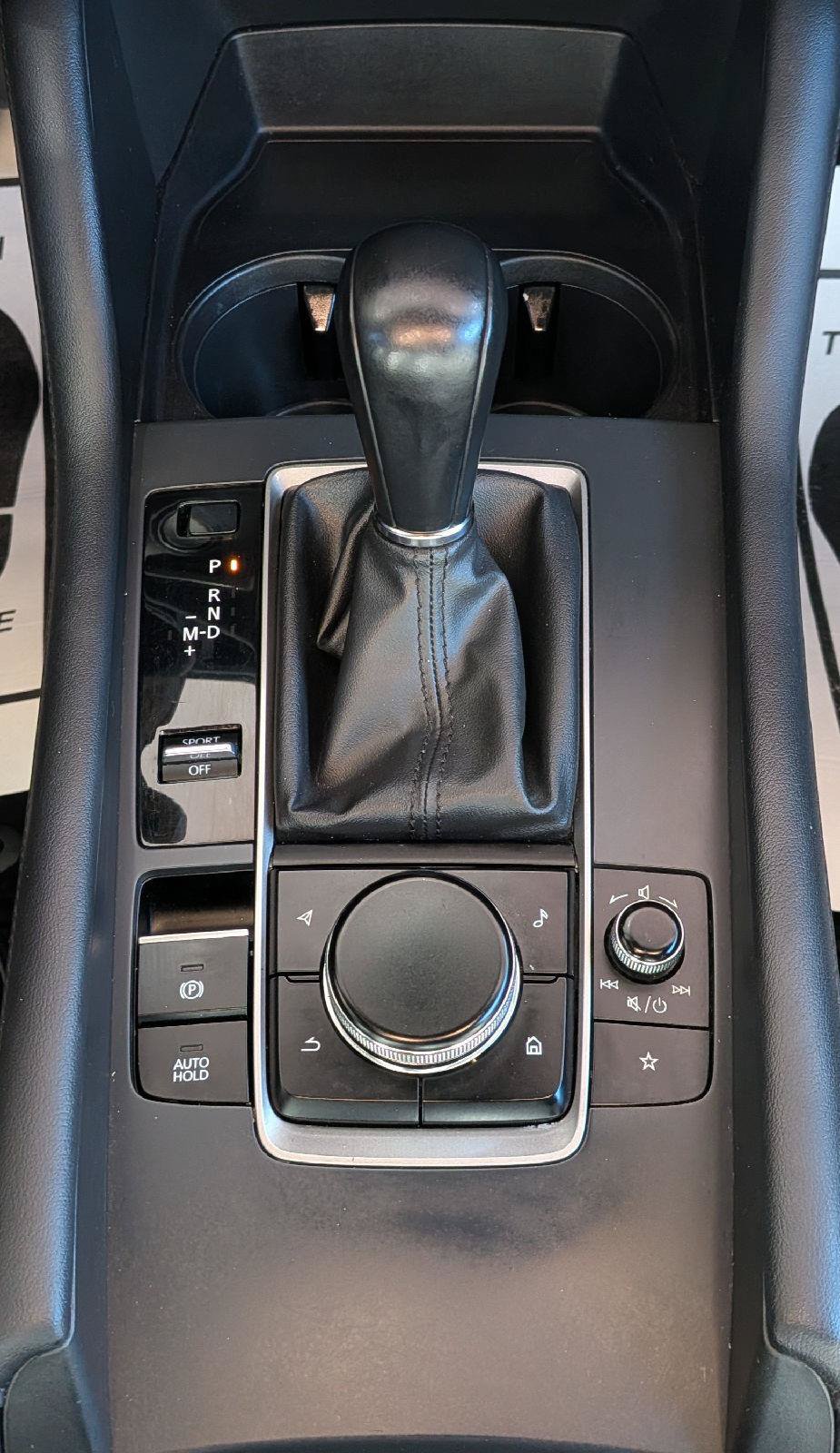 Used 2022 MAZDA MAZDA3 s FWD image 18