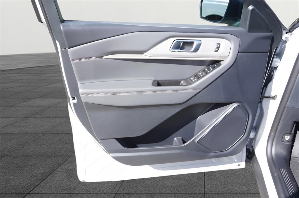 New 2026 Ford Explorer Active image 19