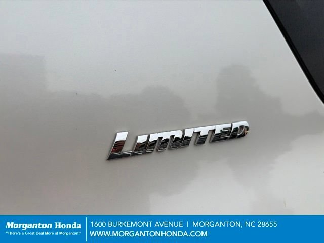 Used 2022 Toyota 4Runner Limited AWD/4WD image 32
