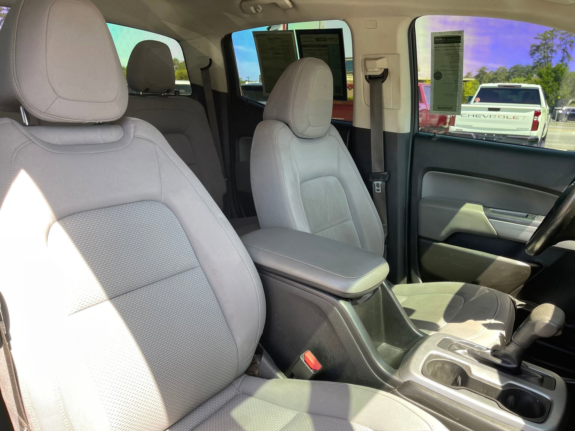 Used 2020 Chevrolet Colorado LT RWD image 27