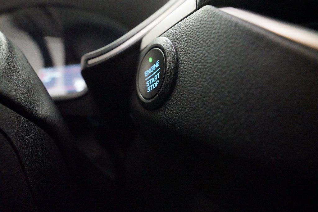 Used 2022 Ford Escape SE w/ Cold Weather Package image 30