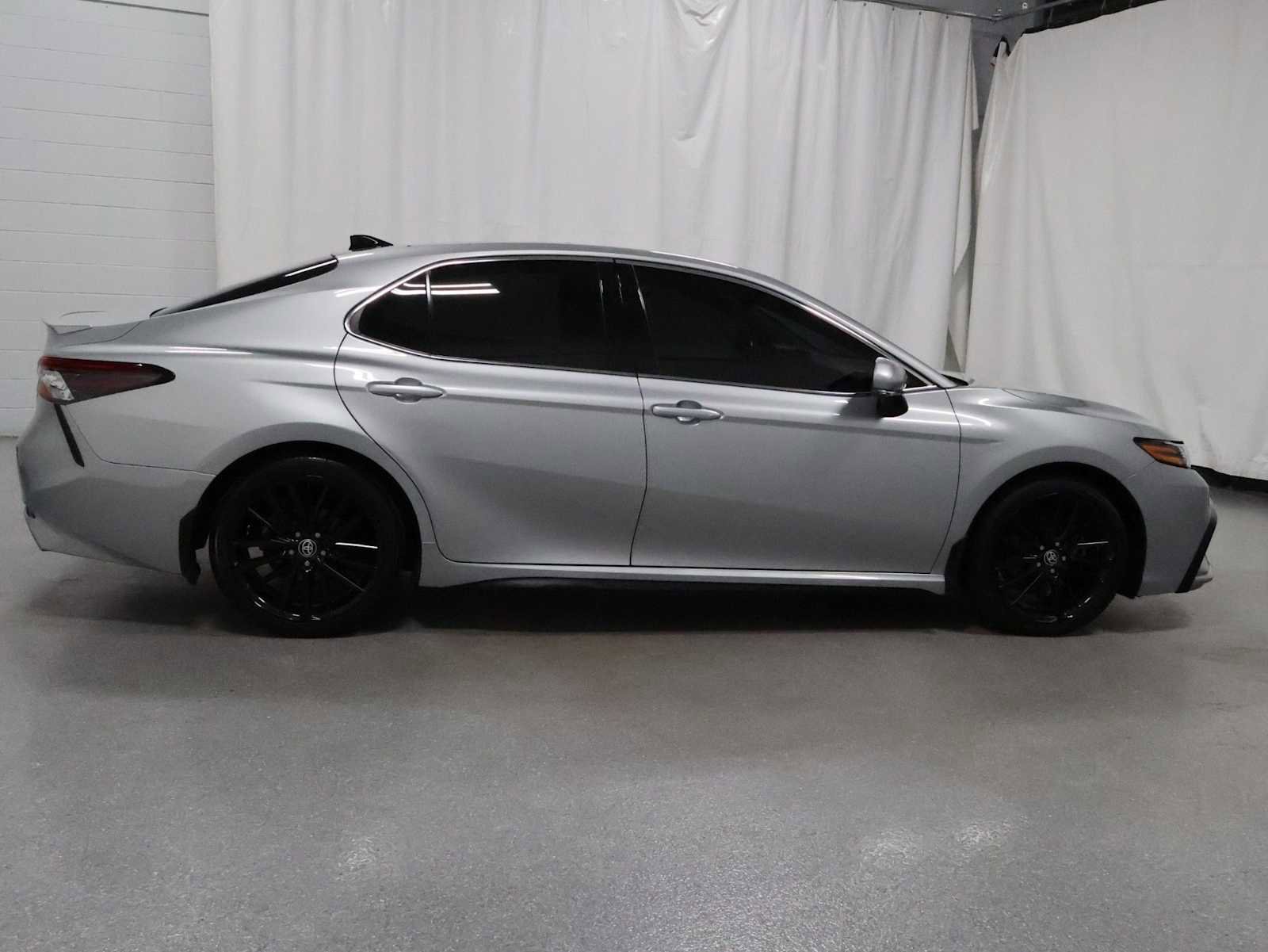 Used 2022 Toyota Camry XSE AWD/4WD image 10