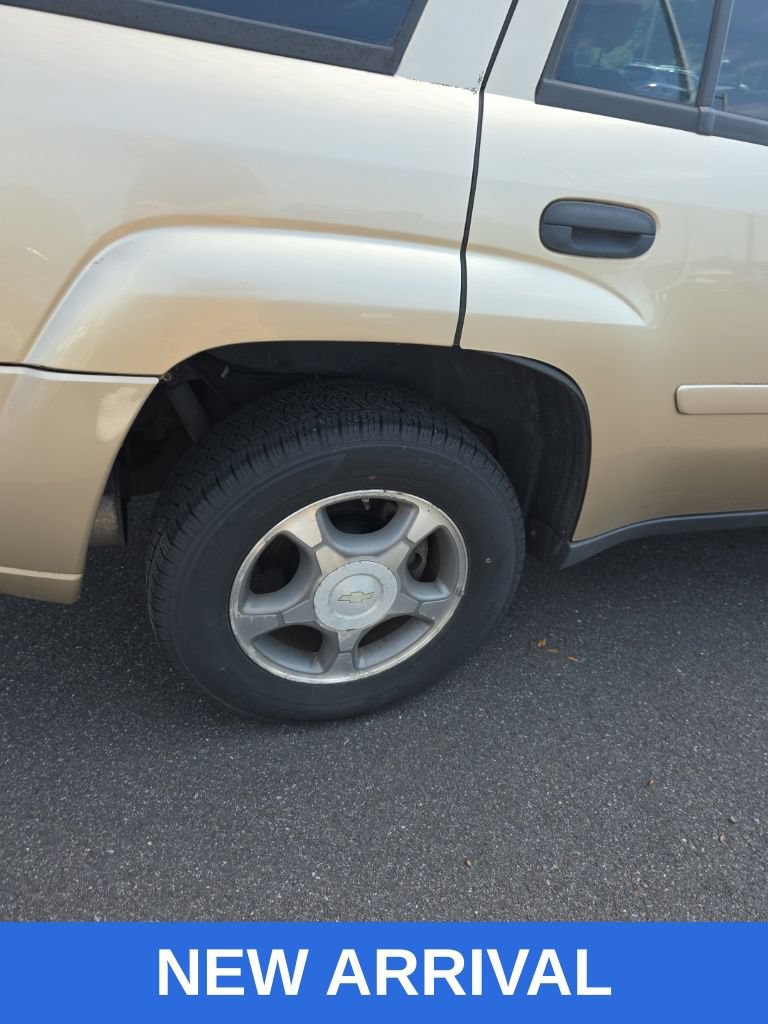 Used 2007 Chevrolet TrailBlazer LS AWD/4WD image 8