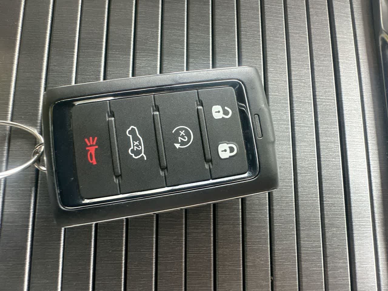 Used 2025 Jeep Wagoneer 4WD w/ Premium Group I image 28