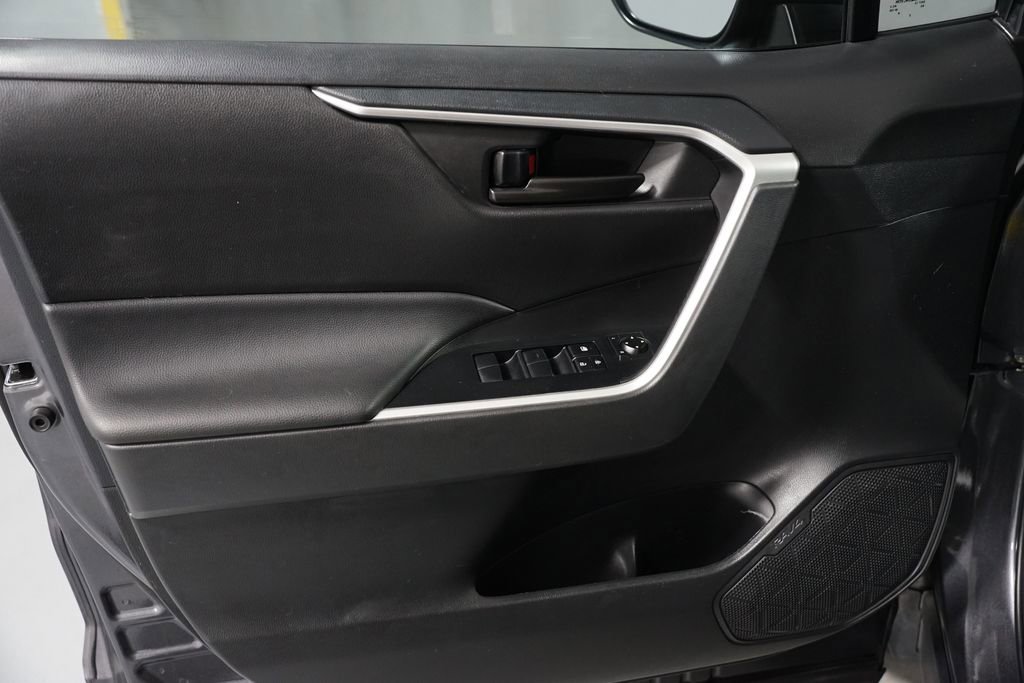 Certified 2024 Toyota RAV4 LE image 28