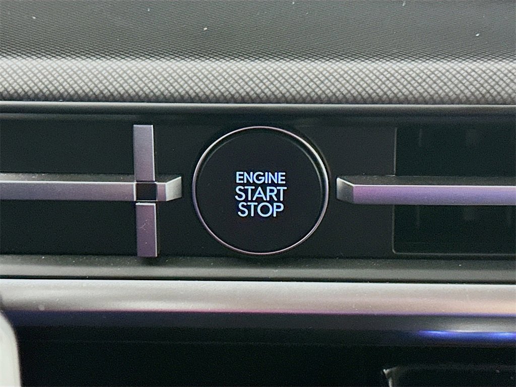 Used 2025 Hyundai Santa Fe XRT image 28