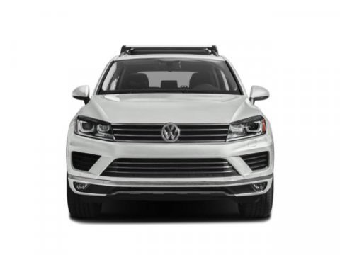 Used 2015 Volkswagen Touareg Lux image 4